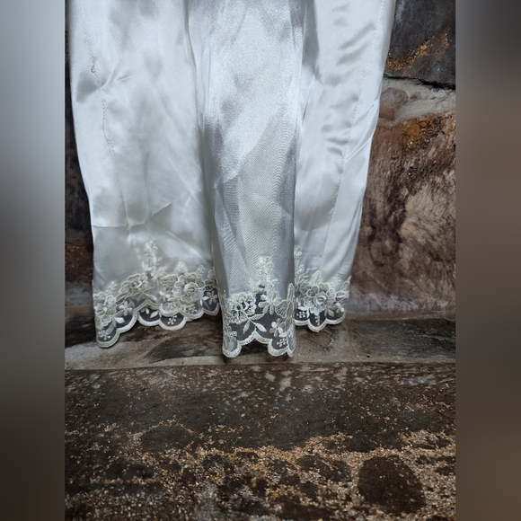 My fair bride vintage wedding dress - Picture 5 of 10